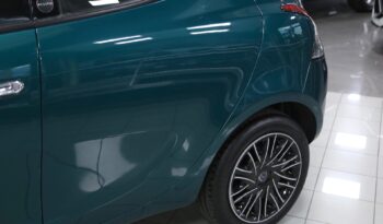Lancia Ypsilon 1.0 FireFly Hybrid Ecochic Gold pieno
