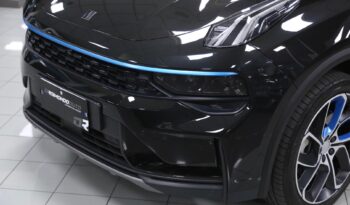 Lynk & Co 01 PHEV auto pieno