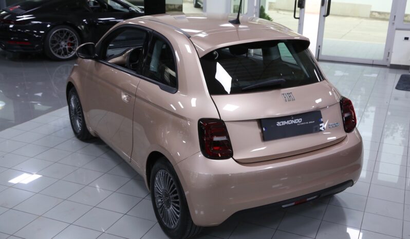 Fiat 500e 42 kWh Icon pieno