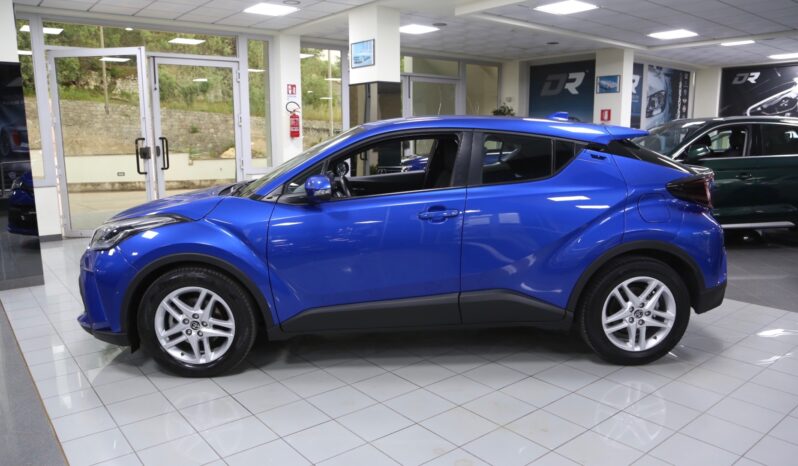 Toyota C-HR 1.8 Hybrid E-CVT Business pieno