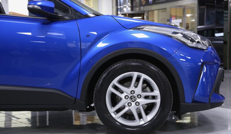 Toyota C-HR 1.8 Hybrid E-CVT Business pieno