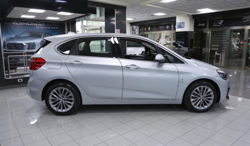 BMW 220d Active Tourer Luxury auto pieno