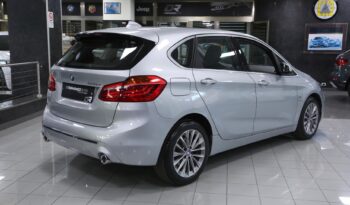 BMW 220d Active Tourer Luxury auto pieno