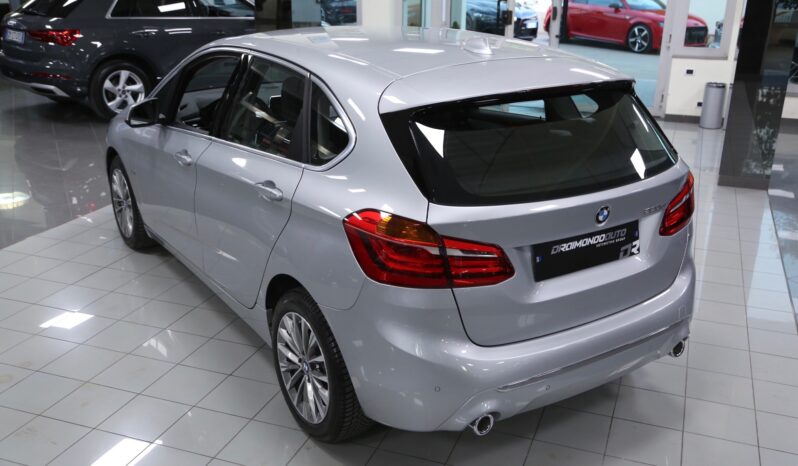 BMW 220d Active Tourer Luxury auto pieno