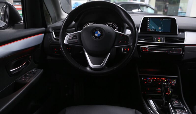 BMW 220d Active Tourer Luxury auto pieno