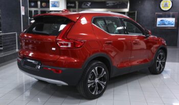 Volvo XC40 T4 Recharge Plug-in Hybrid Inscription Expression pieno