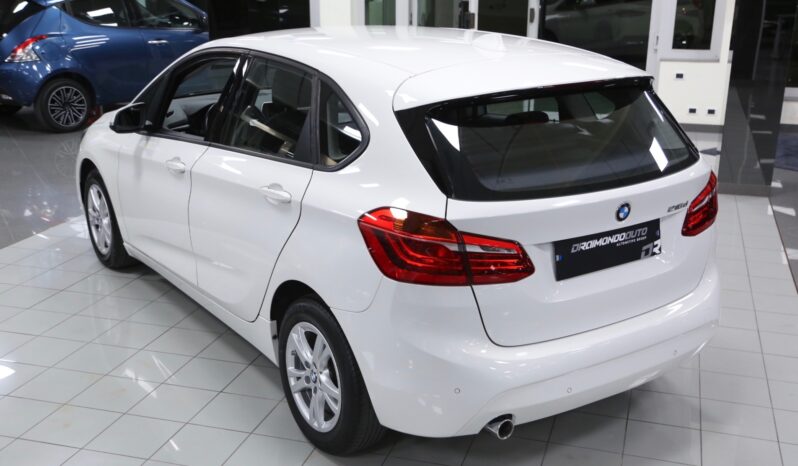 BMW 216d Active Tourer Advantage pieno