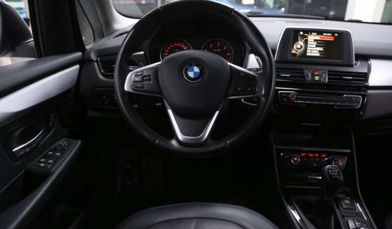 BMW 216d Active Tourer Advantage pieno