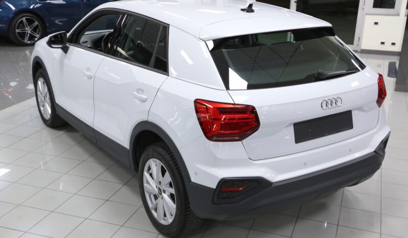 Audi Q2 30 TDI Business pieno