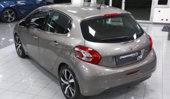 Peugeot 208 1.6 e-HDi 92 cv Stop&Start 5 porte Allure pieno