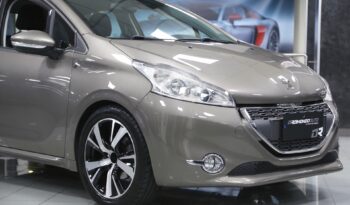 Peugeot 208 1.6 e-HDi 92 cv Stop&Start 5 porte Allure pieno