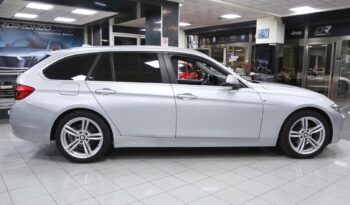 BMW 318d Touring Business Advantage auto pieno