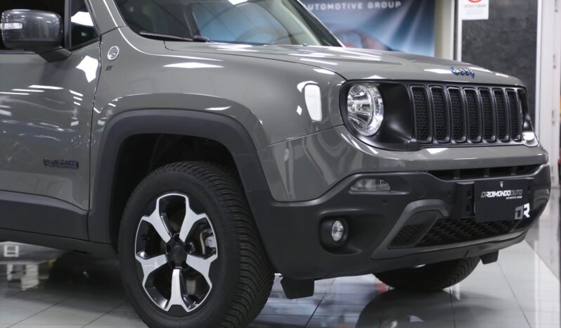 Jeep Renegade 1.3 T4 240cv PHEV 4xe AT6 Trailhawk pieno