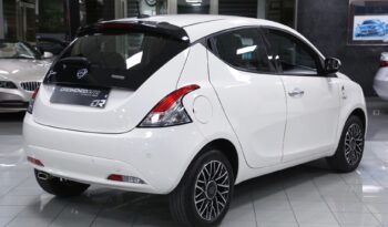 Lancia Ypsilon 1.0 FireFly 5 porte S&S Hybrid Alberta Ferretti_KM0 pieno