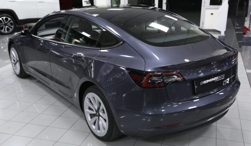 Tesla Model 3 Long Range Dual Motor AWD auto pieno