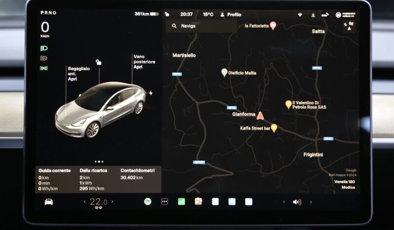 Tesla Model 3 Long Range Dual Motor AWD auto pieno