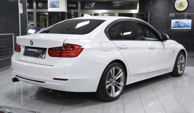 BMW 320d Sport pieno