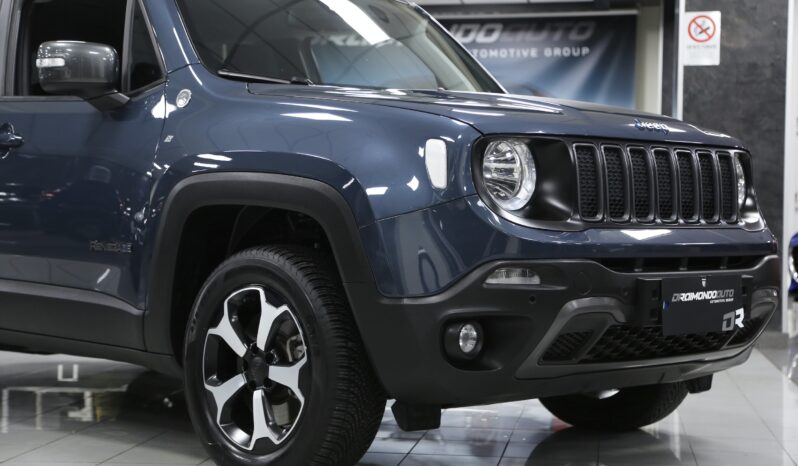 Jeep Renegade 1.3 T4 240 cv PHEV 4xe AT6 Trailhawk pieno